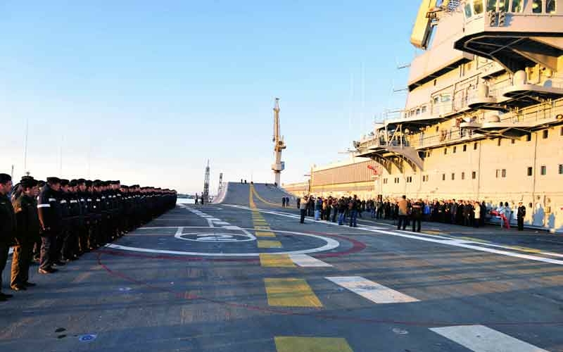 Russian and Indian teams on the Flight Deck of Vikramaditya